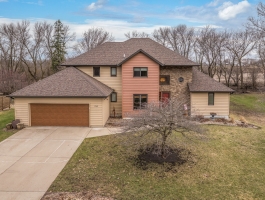1960 Knollwood Dr, Fairmont